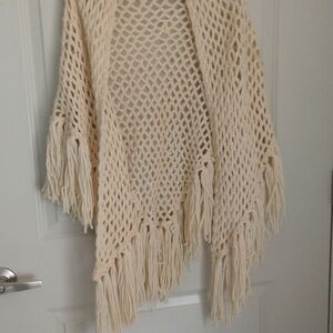 Crocheted shawl